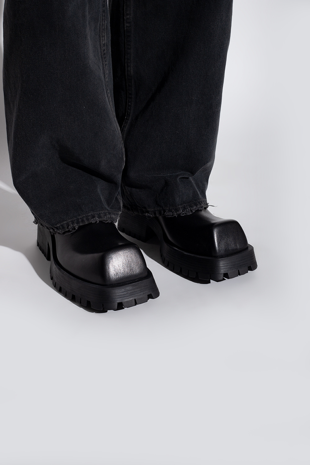 Black 'Trooper' heeled Derby shoes Balenciaga - IetpShops HK 